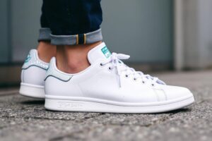 Stan Smith : baskets et chaussures de sport iconiques en blanc et éco-responsables